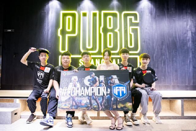 时出现伤病 时出现伤病